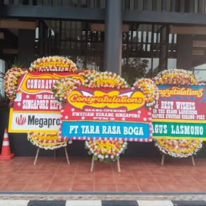 Pengiriman Bunga Papan Congratulations